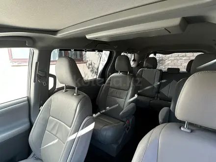 Toyota Sienna 2018 года за 15 500 000 тг. в Алматы – фото 18