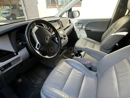 Toyota Sienna 2018 года за 15 500 000 тг. в Алматы – фото 48