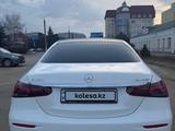 Mercedes-Benz E 450 2023 года за 33 000 000 тг. в Актобе – фото 5