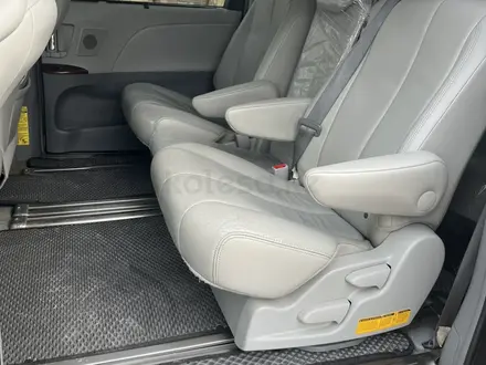 Toyota Sienna 2013 года за 8 300 000 тг. в Актау – фото 11