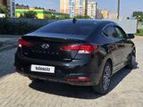 Hyundai Elantra 2018 годаүшін6 800 000 тг. в Уральск – фото 2