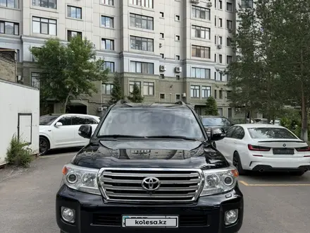 Toyota Land Cruiser 2013 года за 25 000 000 тг. в Астана