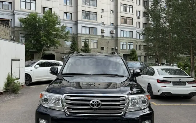 Toyota Land Cruiser 2013 года за 25 000 000 тг. в Астана