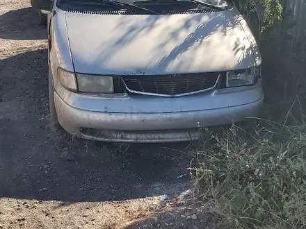 Nissan Quest 1996 года за 600 000 тг. в Астана