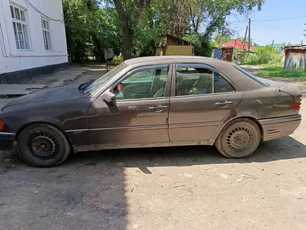 Mercedes-Benz C 220 1995 года за 750 000 тг. в Шамалган – фото 5