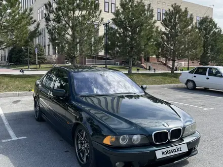 BMW 530 2001 года за 4 850 000 тг. в Шымкент