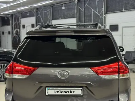 Toyota Sienna 2014 года за 12 600 000 тг. в Уральск – фото 3