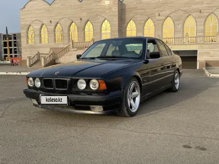 BMW 525 1994 года за 2 000 000 тг. в Уральск – фото 2