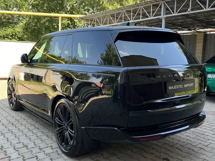 Land Rover Range Rover 2025 года за 118 800 000 тг. в Алматы – фото 3