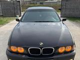 BMW 520 1997 года за 2 000 000 тг. в Шымкент – фото 2