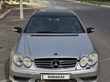 Mercedes-Benz CLK 200 2004 года за 2 300 000 тг. в Жанаозен