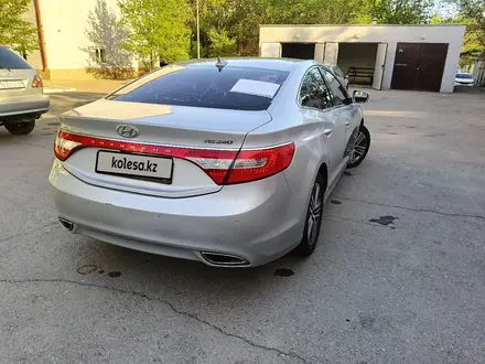 Hyundai Grandeur 2014 года за 5 800 000 тг. в Караганда – фото 9