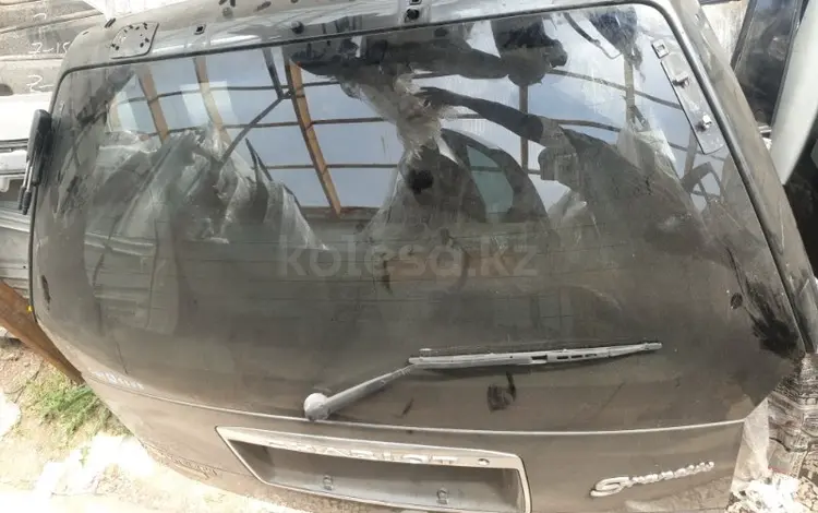 КРЫШКА ДВЕРЬ БАГАЖНИКА ОРИГИНАЛ Mitsubishi space wagon CHARIOTүшін60 000 тг. в Астана