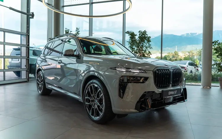 BMW X7 XDrive 40i 2025 года за 83 254 693 тг. в Алматы