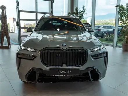 BMW X7 XDrive 40i 2025 года за 83 254 693 тг. в Алматы – фото 2