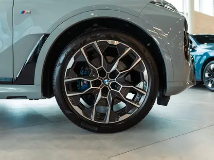 BMW X7 XDrive 40i 2025 года за 83 254 693 тг. в Алматы – фото 11