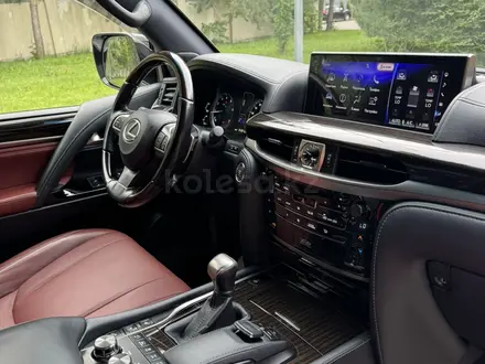 Lexus LX 570 2016 года за 40 000 000 тг. в Алматы – фото 27