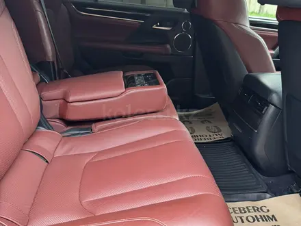 Lexus LX 570 2016 года за 40 000 000 тг. в Алматы – фото 38