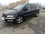 Mitsubishi Space Wagon 1998 года за 2 650 000 тг. в Актобе