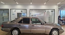 Mercedes-Benz E 230 1992 года за 1 250 000 тг. в Астана – фото 4