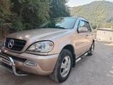 Mercedes-Benz ML 320 2002 года за 4 900 000 тг. в Алматы – фото 2
