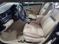 Toyota Camry 2012 года за 5 500 000 тг. в Актобе – фото 15