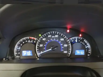 Toyota Camry 2012 года за 5 500 000 тг. в Актобе – фото 17
