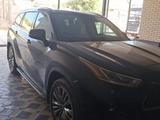 Toyota Highlander 2021 годаүшін28 000 000 тг. в Шымкент