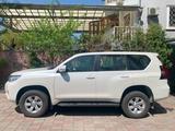 Toyota Land Cruiser Prado 2022 года за 28 100 000 тг. в Алматы – фото 2