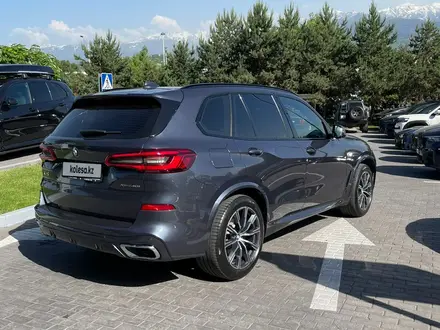 BMW X5 2018 года за 29 500 000 тг. в Алматы – фото 3