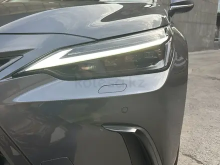 Lexus NX 250 2022 года за 38 000 000 тг. в Алматы – фото 3