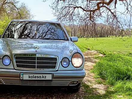 Mercedes-Benz E 280 1998 года за 4 800 000 тг. в Мерке