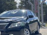 Toyota Camry 2014 года за 9 000 000 тг. в Семей – фото 2