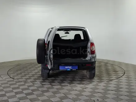 Chevrolet Niva 2013 года за 2 330 000 тг. в Алматы – фото 9