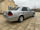 Mercedes-Benz C 240 2001 годаүшін3 600 000 тг. в Актау – фото 3