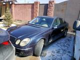 Mercedes-Benz E 220 2004 года за 3 000 000 тг. в Алматы – фото 2