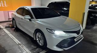 Toyota Camry 2021 года за 16 500 000 тг. в Астана