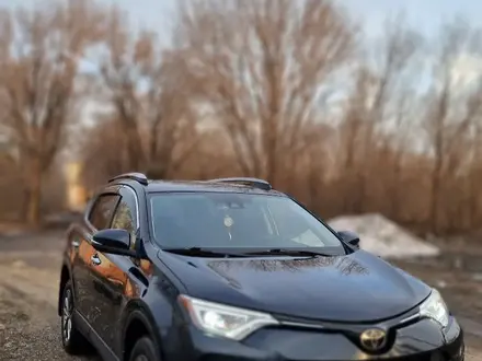 Toyota RAV4 2018 года за 12 500 000 тг. в Усть-Каменогорск – фото 3