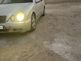 Mercedes-Benz E 320 2001 годаfor3 900 000 тг. в Жанаозен – фото 2