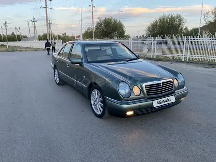 Mercedes-Benz E 230 1997 года за 2 500 000 тг. в Кызылорда – фото 8