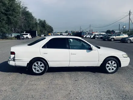 Toyota Camry 1997 года за 2 500 000 тг. в Алматы – фото 8