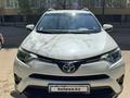 Toyota RAV4 2015 года за 10 000 000 тг. в Актобе