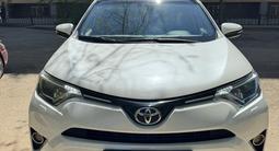 Toyota RAV4 2015 годаүшін10 000 000 тг. в Актобе