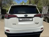 Toyota RAV4 2015 годаүшін10 000 000 тг. в Актобе – фото 5