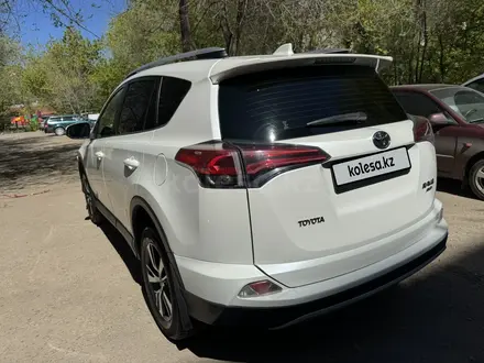 Toyota RAV4 2015 года за 10 000 000 тг. в Актобе – фото 7