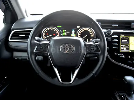 Toyota Camry 2020 года за 14 990 000 тг. в Шымкент – фото 13