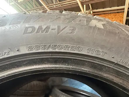 Шины Bridgestone 285/50/r20 DMV-3 за 150 000 тг. в Алматы – фото 3