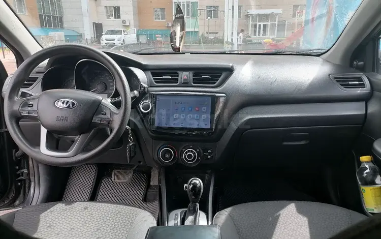 Kia Rio 2015 года за 3 300 000 тг. в Астана