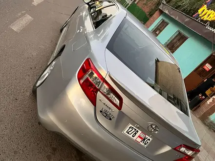 Toyota Camry 2012 года за 6 000 200 тг. в Уральск – фото 2