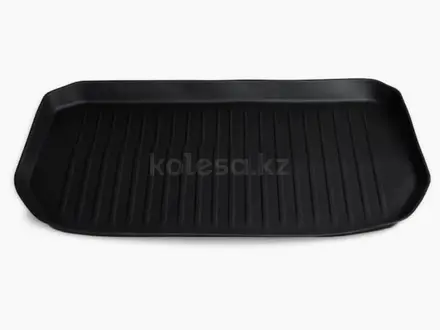 Оригинальный резиновый коврик в передний багажник Tesla model Y за 35 000 тг. в Алматы